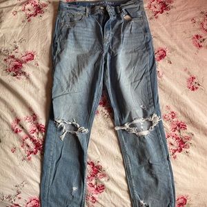 American Eagle Mom Jeans